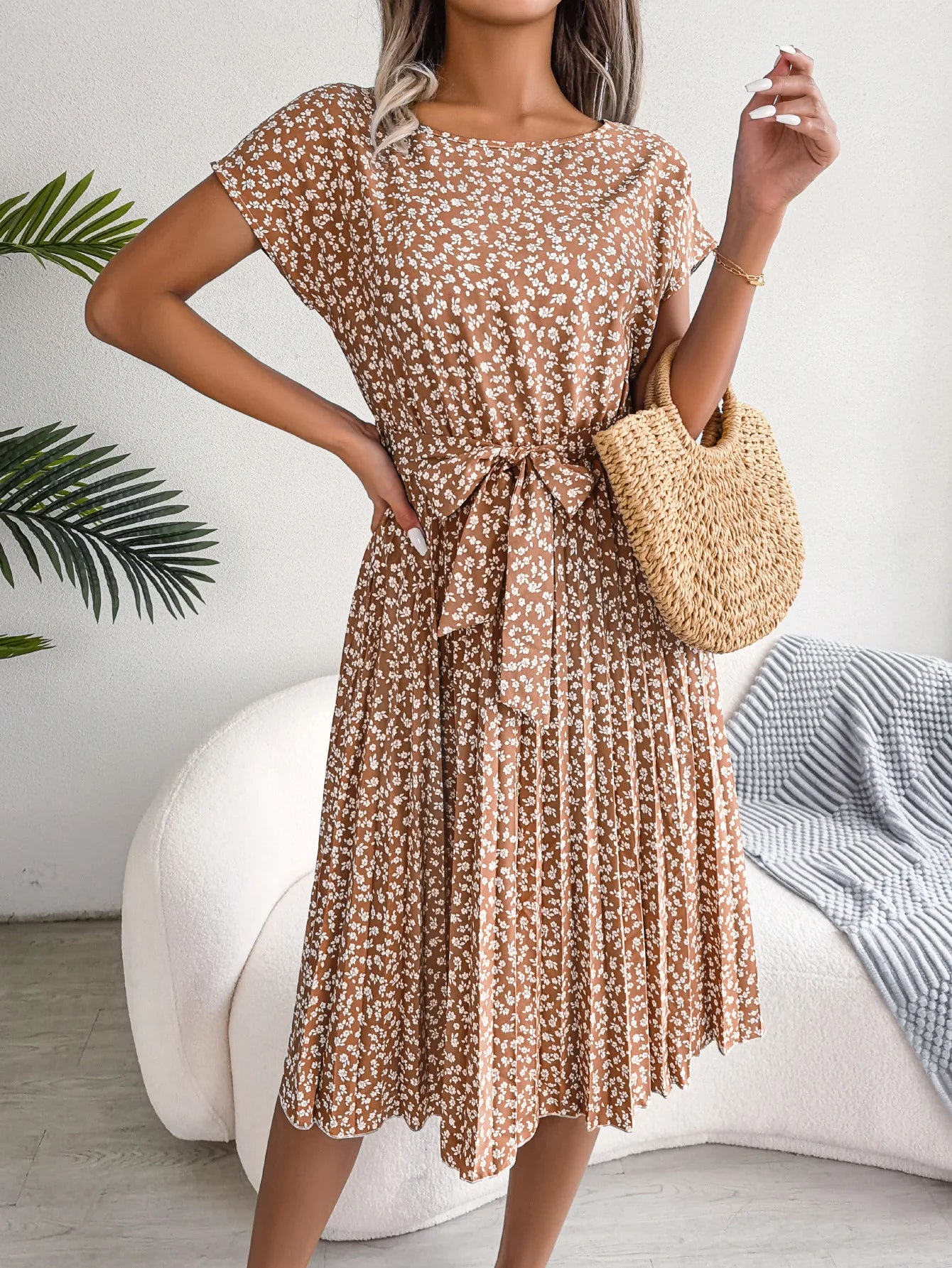 "Women's Floral High Waist A-Line Long Dress - Spring Summer Chic Fashion, Short Sleeve Pleated Maxi Dress"